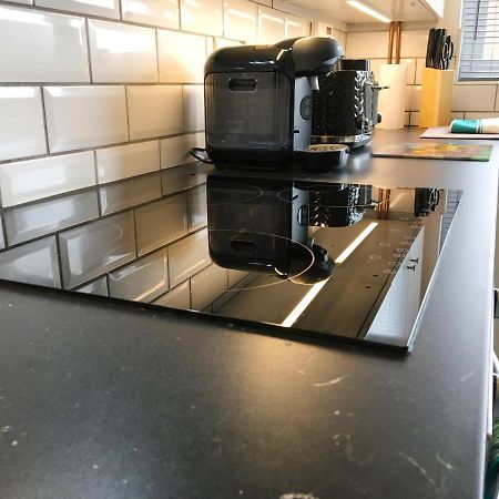 2 Bedroom Private House Near Bedford Town And Train Station Buitenkant foto
