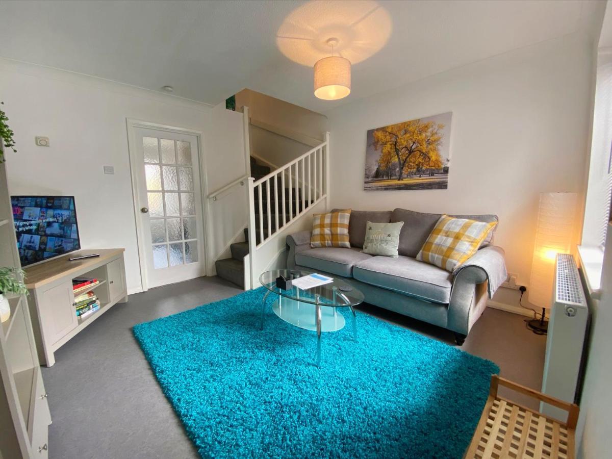 2 Bedroom Private House Near Bedford Town And Train Station Buitenkant foto